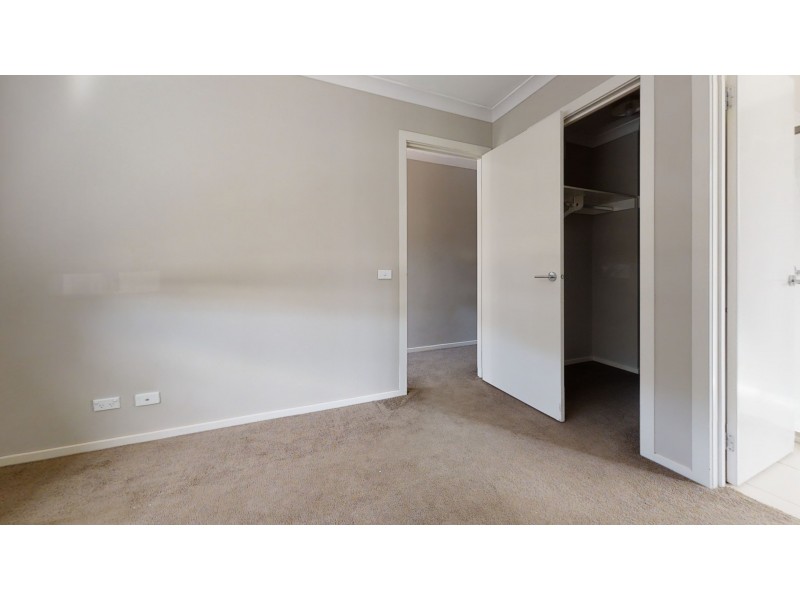 16 Caulfield Drive, Ascot VIC 3551