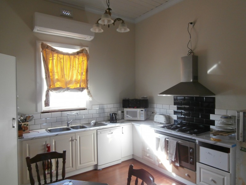 14 Pine Street, Eaglehawk VIC 3556