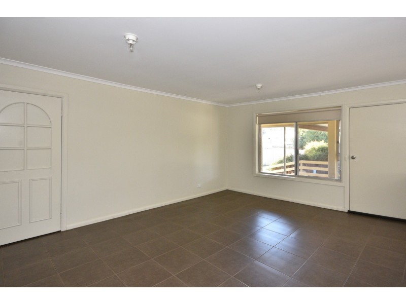 24 Mitchell Street, Heathcote VIC 3523