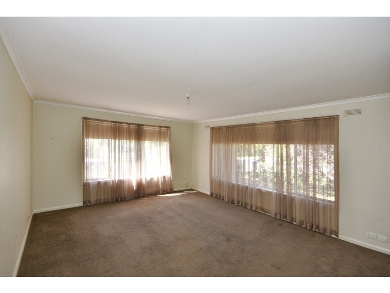 24 Mitchell Street, Heathcote VIC 3523