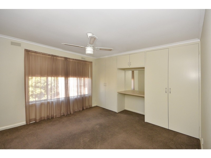 24 Mitchell Street, Heathcote VIC 3523