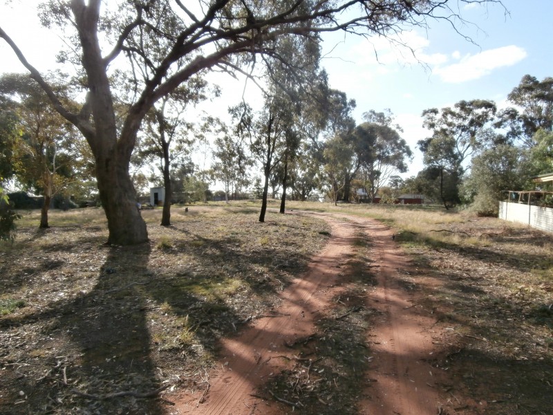 74 Main Street, Sebastian VIC 3556