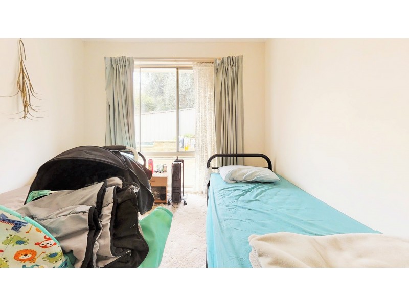 2/119 Osborne Street, Flora Hill VIC 3550