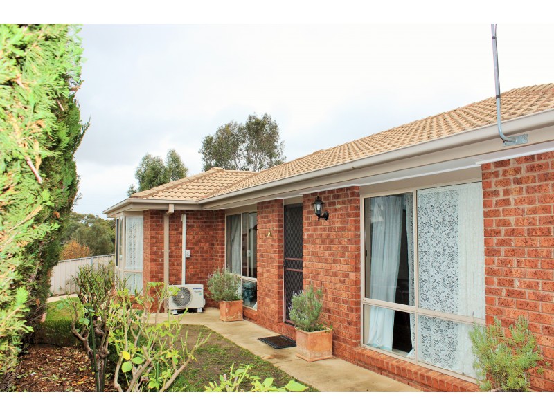 2/119 Osborne Street, Flora Hill VIC 3550