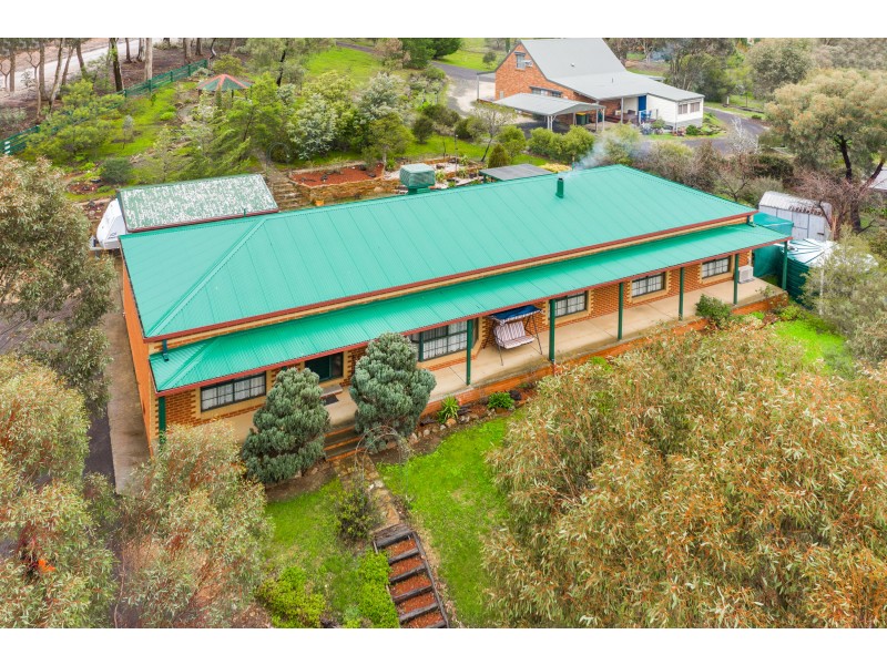 14 Broad Road, Campbells Creek VIC 3451