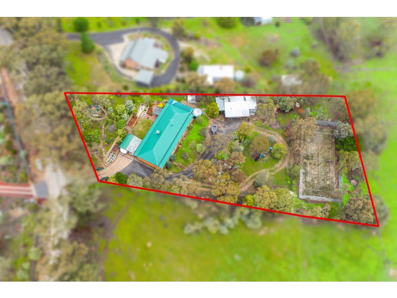 14 Broad Road, Campbells Creek VIC 3451