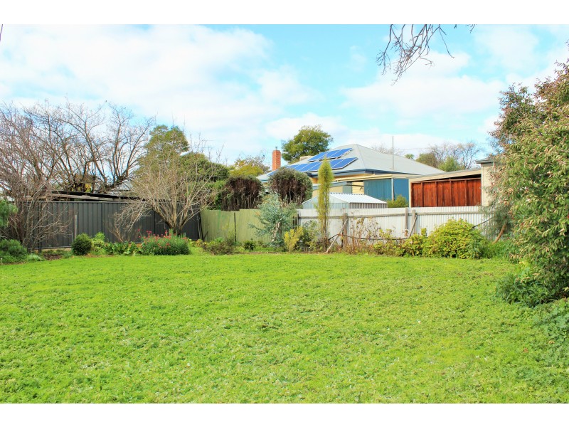 4 Haggar Street, Eaglehawk VIC 3556