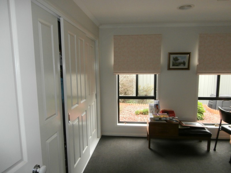 15 Freeman Drive, Kangaroo Flat VIC 3555