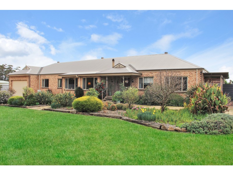 13 Morrison Court, Heathcote VIC 3523