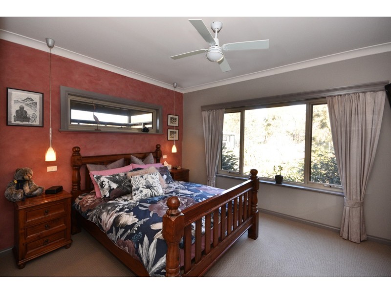 13 Morrison Court, Heathcote VIC 3523