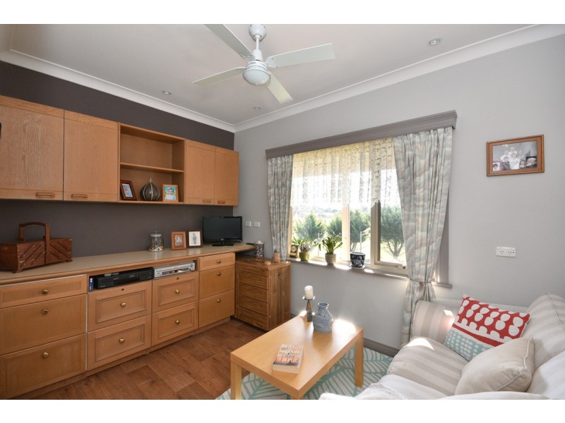 13 Morrison Court, Heathcote VIC 3523