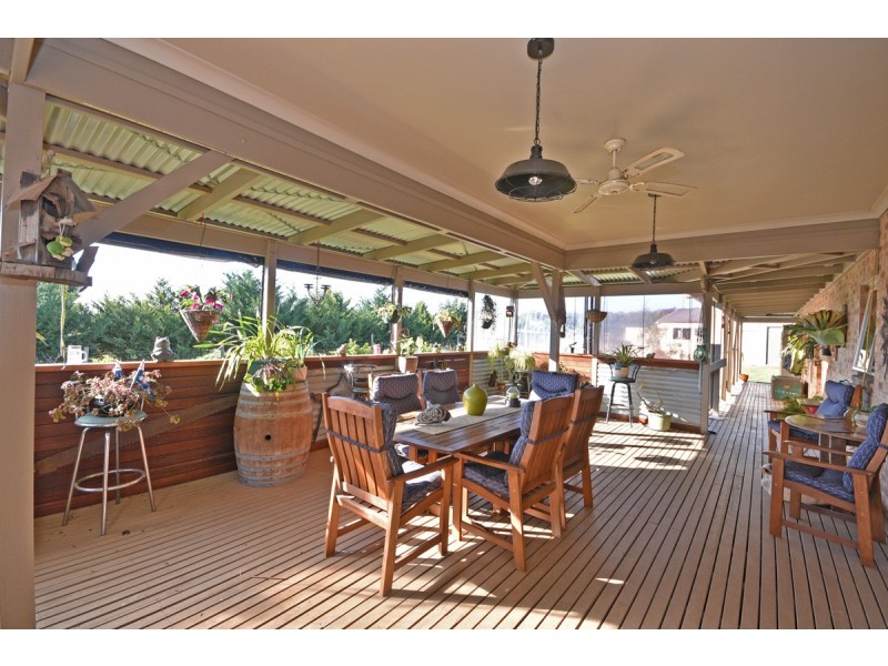 13 Morrison Court, Heathcote VIC 3523