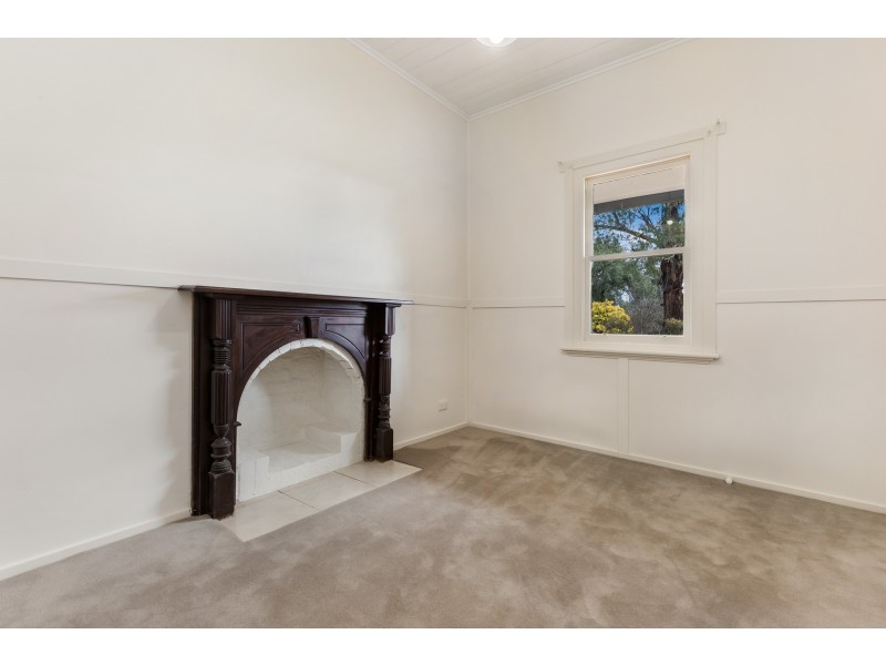 3 Creswick-Newstead Road, Newstead VIC 3462
