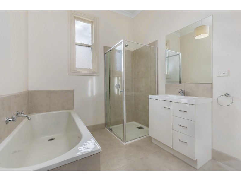 3 Creswick-Newstead Road, Newstead VIC 3462