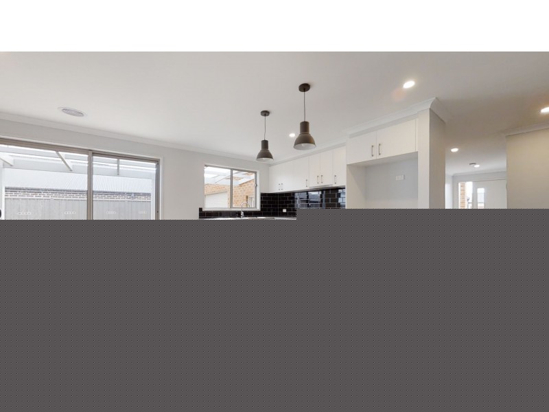 10 Ashbourne Way, Kangaroo Flat VIC 3555