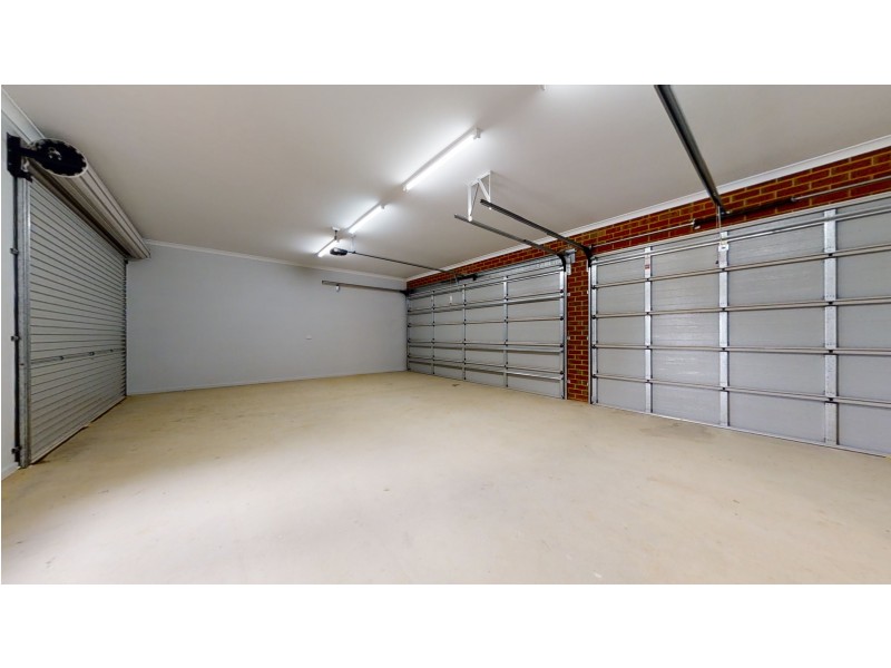 10 Ashbourne Way, Kangaroo Flat VIC 3555