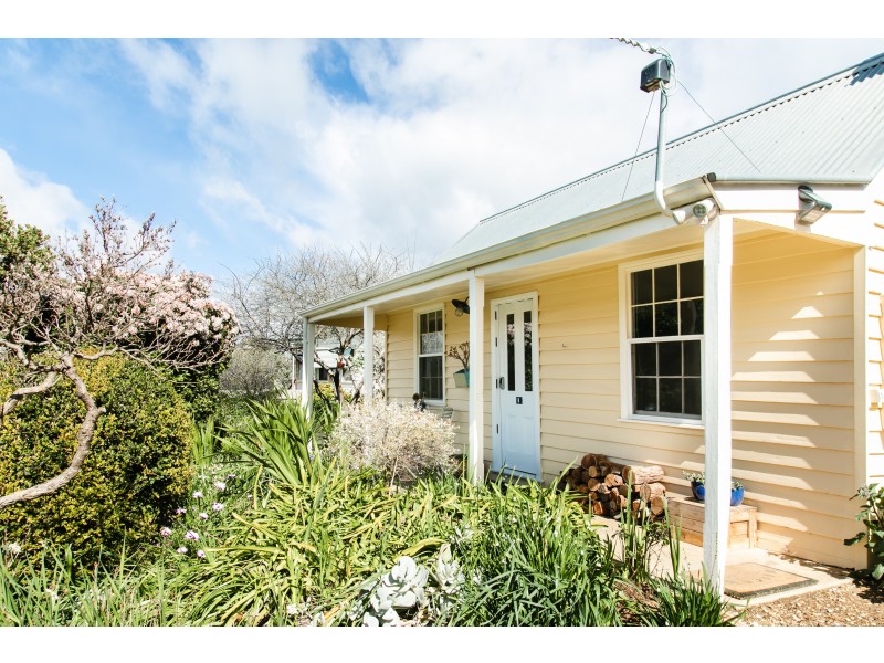 9 Reef Street, Maldon VIC 3463