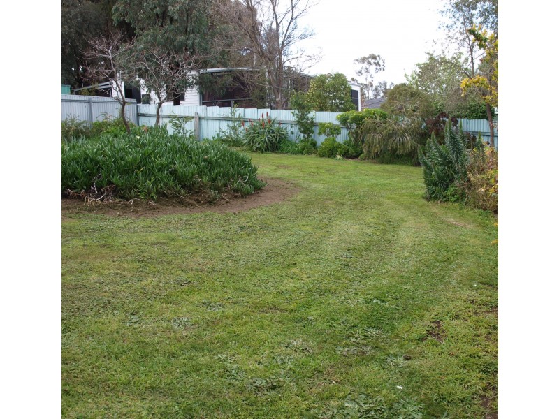 8 Archer Street, Maryborough VIC 3465