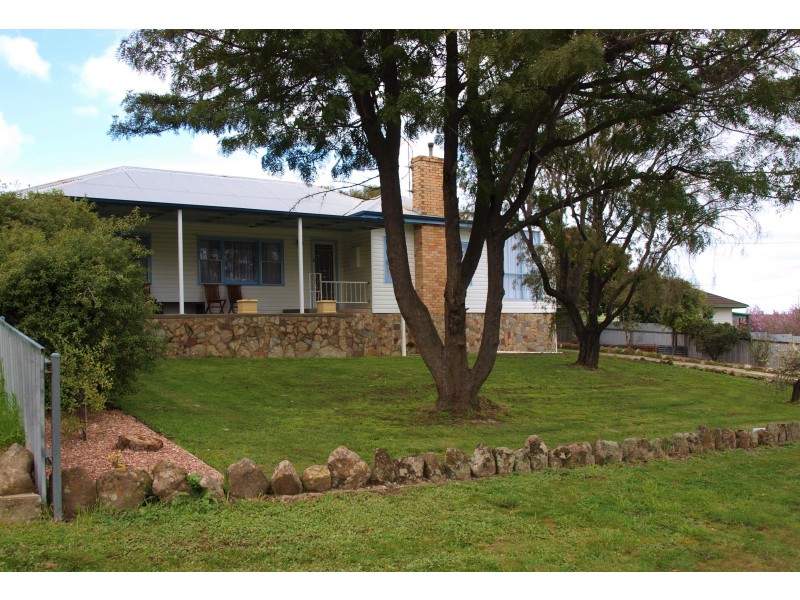 8 Archer Street, Maryborough VIC 3465