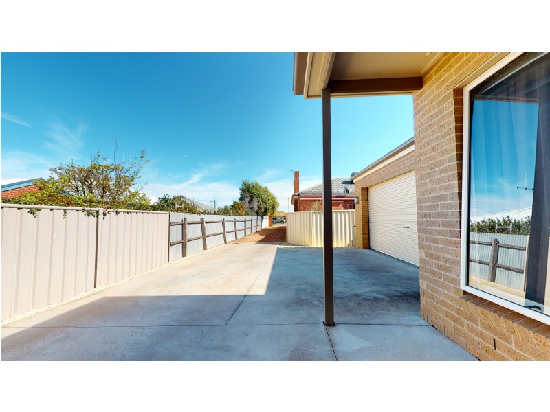 2/26A Day Street, East Bendigo VIC 3550