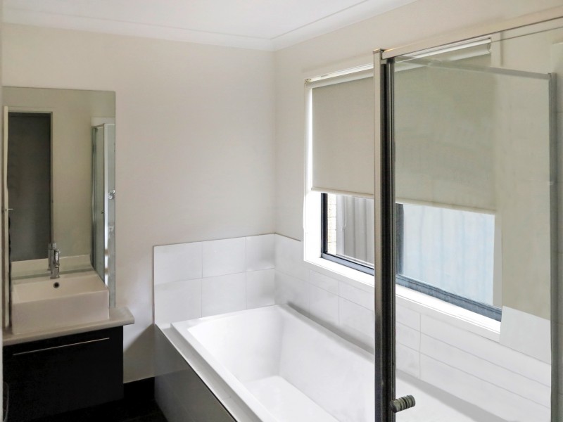 4 Creekside Close, Jackass Flat VIC 3556