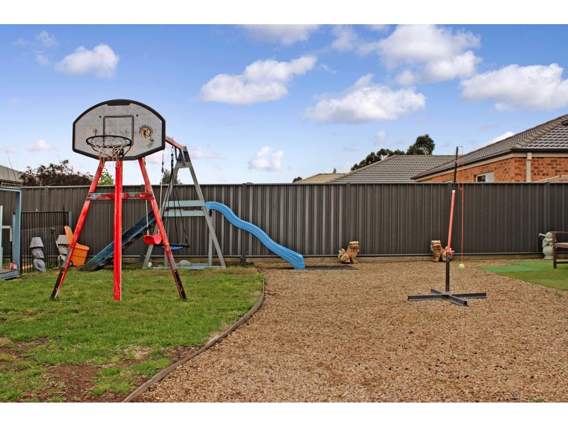 4 Creekside Close, Jackass Flat VIC 3556