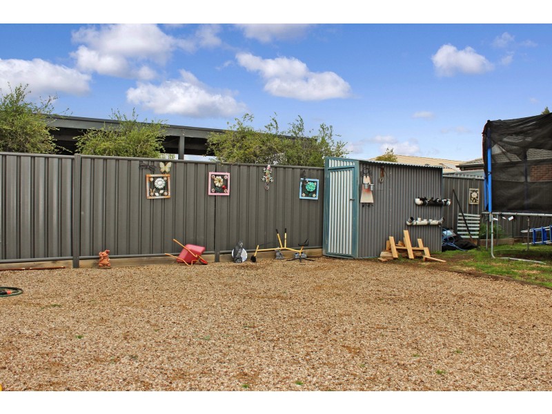 4 Creekside Close, Jackass Flat VIC 3556