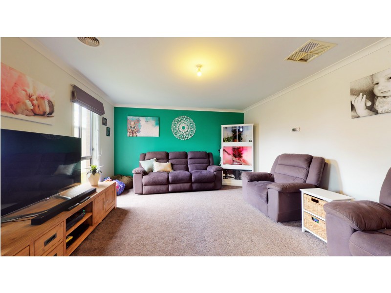 3 Garnet Court, Kangaroo Flat VIC 3555