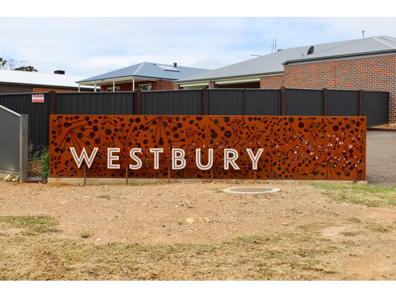 32 Westbury Boulevard, Maiden Gully VIC 3551