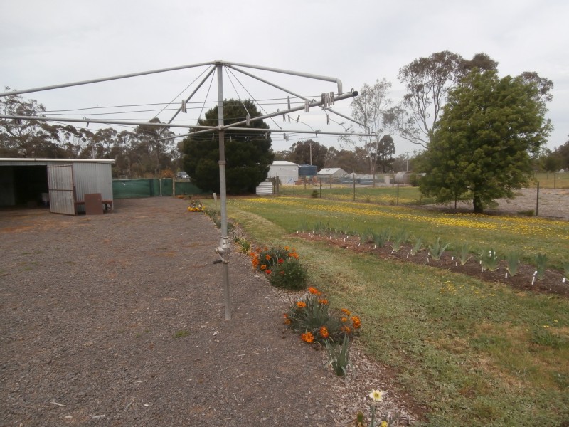 32 Market Street, Newbridge VIC 3551