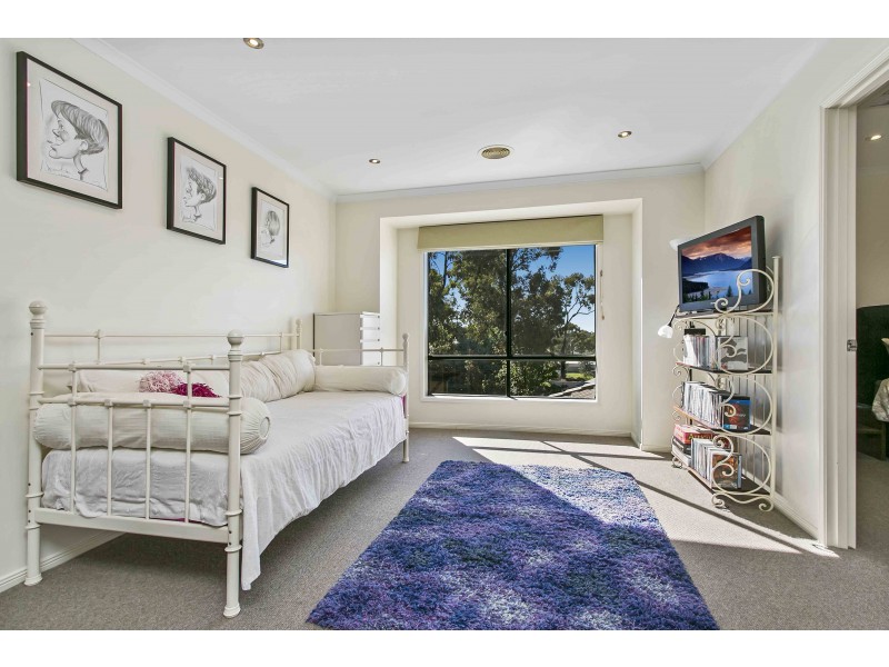 50 Browning Street, Kangaroo Flat VIC 3555