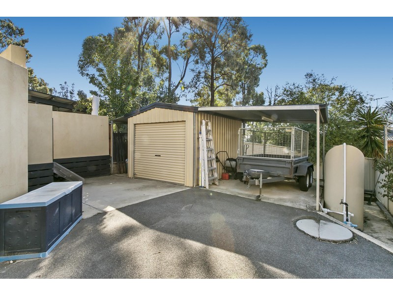 50 Browning Street, Kangaroo Flat VIC 3555