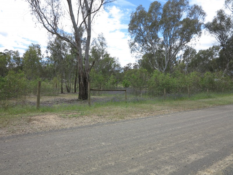 12 Robinson Street, Heathcote VIC 3523