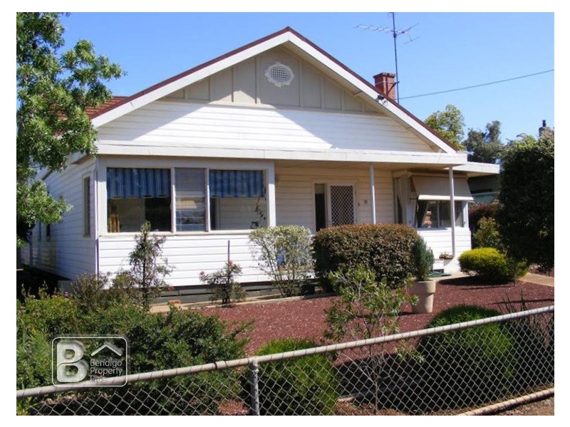 18 Waugh Street, Charlton VIC 3525