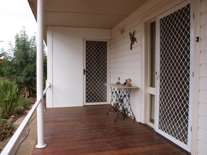 18 Waugh Street, Charlton VIC 3525