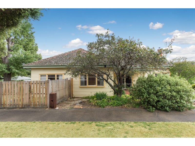 31 Myring Street, Castlemaine VIC 3450