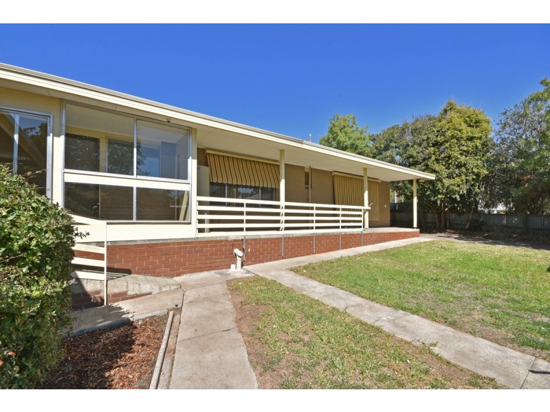 24 Mitchell Street, Heathcote VIC 3523