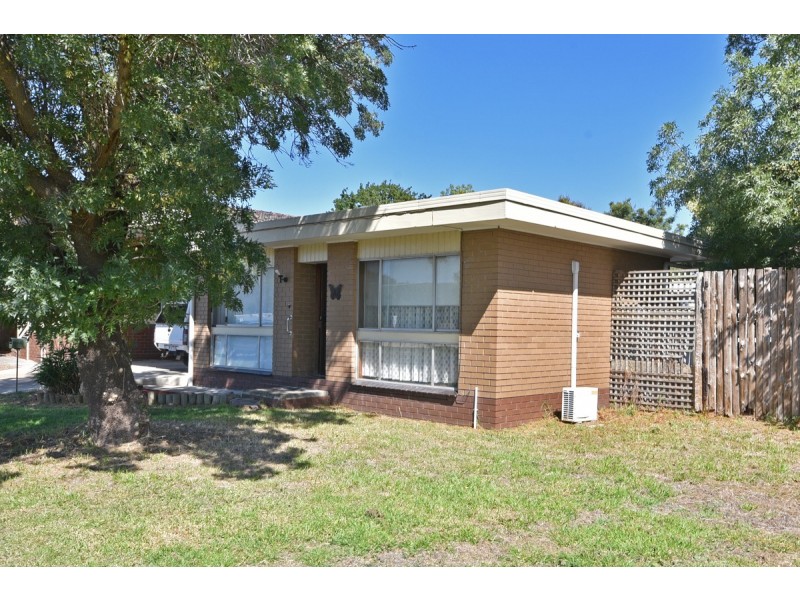 24 Mitchell Street, Heathcote VIC 3523