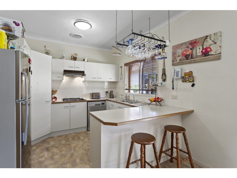 11 Pauline Court, Kangaroo Flat VIC 3555