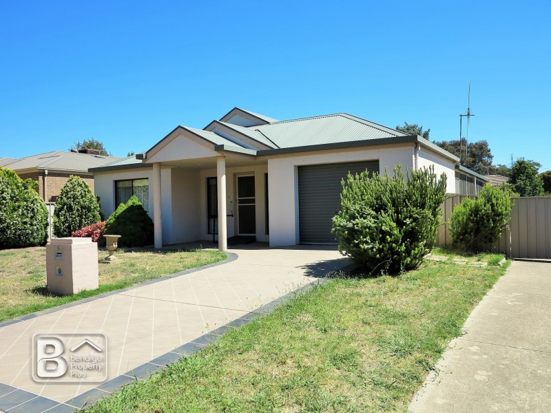 6 Peace Street, Kangaroo Flat VIC 3555