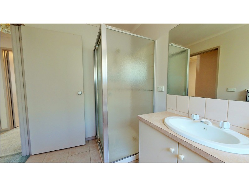 6 Peace Street, Kangaroo Flat VIC 3555