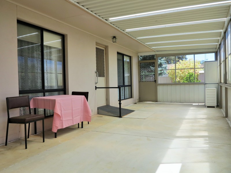 6 Peace Street, Kangaroo Flat VIC 3555