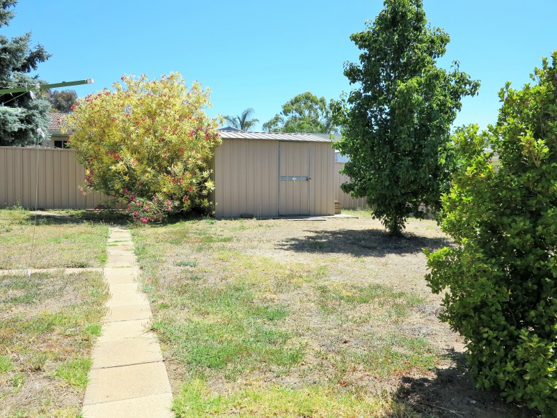 6 Peace Street, Kangaroo Flat VIC 3555