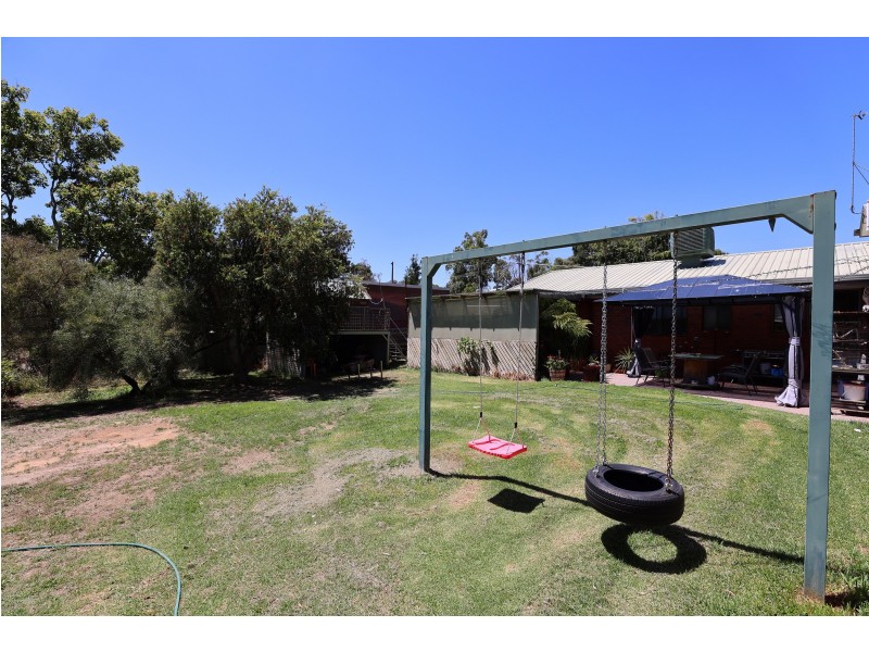 12 McInnes Street, Big Hill VIC 3555