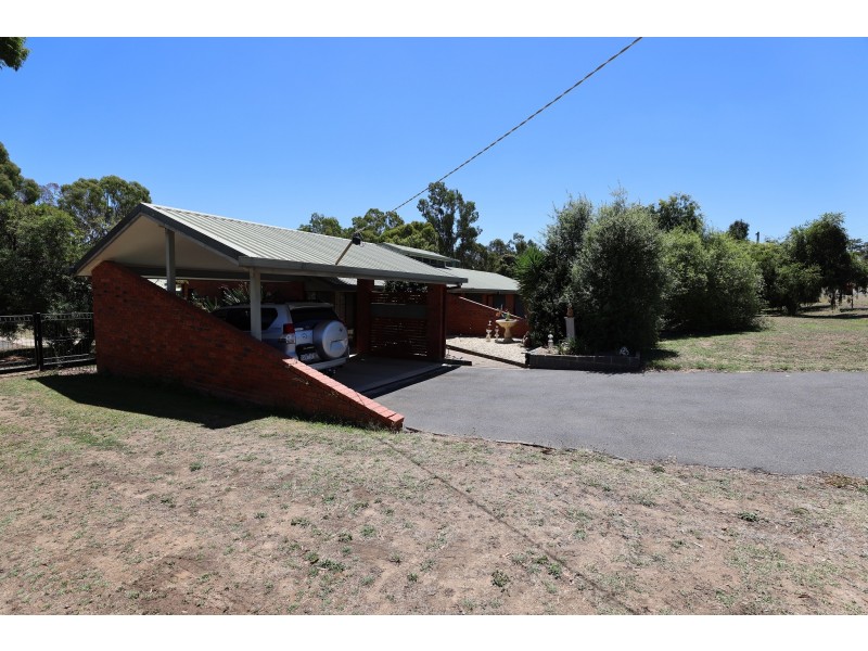 12 McInnes Street, Big Hill VIC 3555