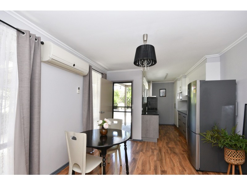 8 Harris Street, California Gully VIC 3556