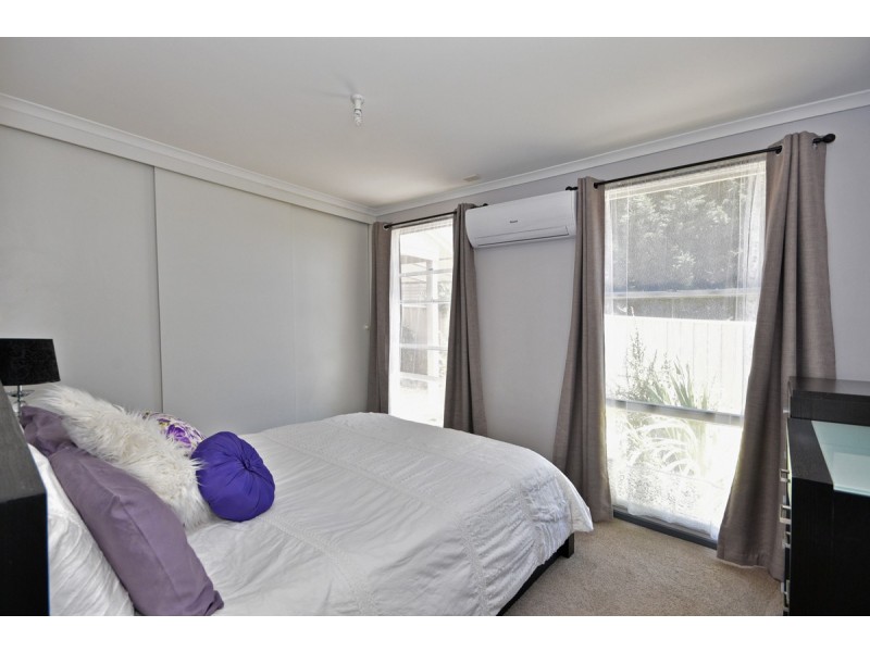 8 Harris Street, California Gully VIC 3556