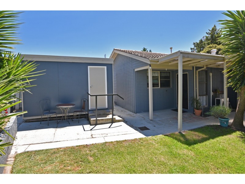 8 Harris Street, California Gully VIC 3556