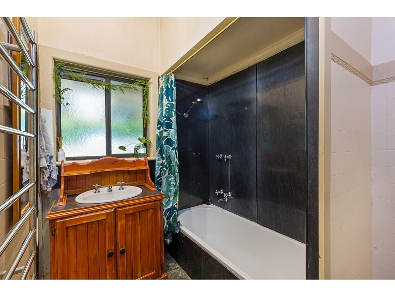 28 High Street, Harcourt VIC 3453