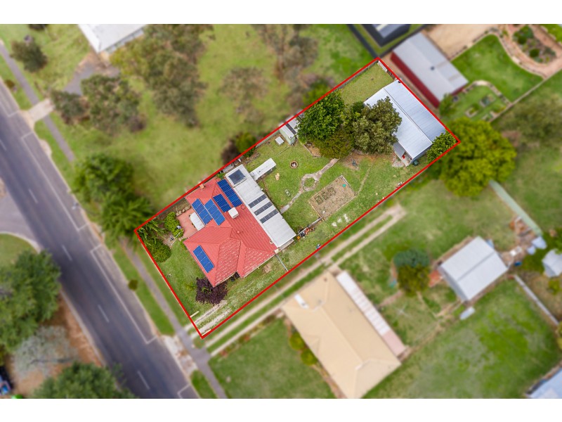 28 High Street, Harcourt VIC 3453